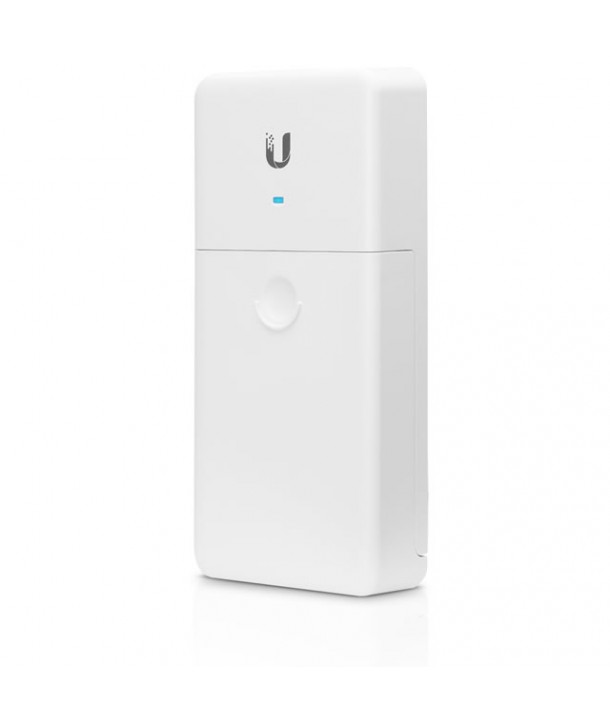 EL NANO SWITCH ES UN CONMUTADOR GIGABIT DE 4 PUERTOS PARA EXTERIORES CON PASO POE. ESTÁ ALIMENTADO POR POE PASIVO DE 24 V Y PROPORCIONA HASTA 24 W
DE POTENCIA EN TRES PUERTOS DE SALIDA POE MARCA UBIQUITI