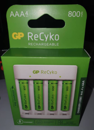 [GPAAARECARG] PILAS RECARGABLES AAA, 800 mAh, CON CARGADOR. MARCA GP